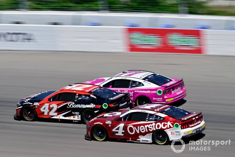 John Hunter Nemechek, LEGACY MOTOR CLUB, Bommarito.com Toyota Camry and Josh Berry, Stewart-Haas Racing, Overstock.com Ford Mustang