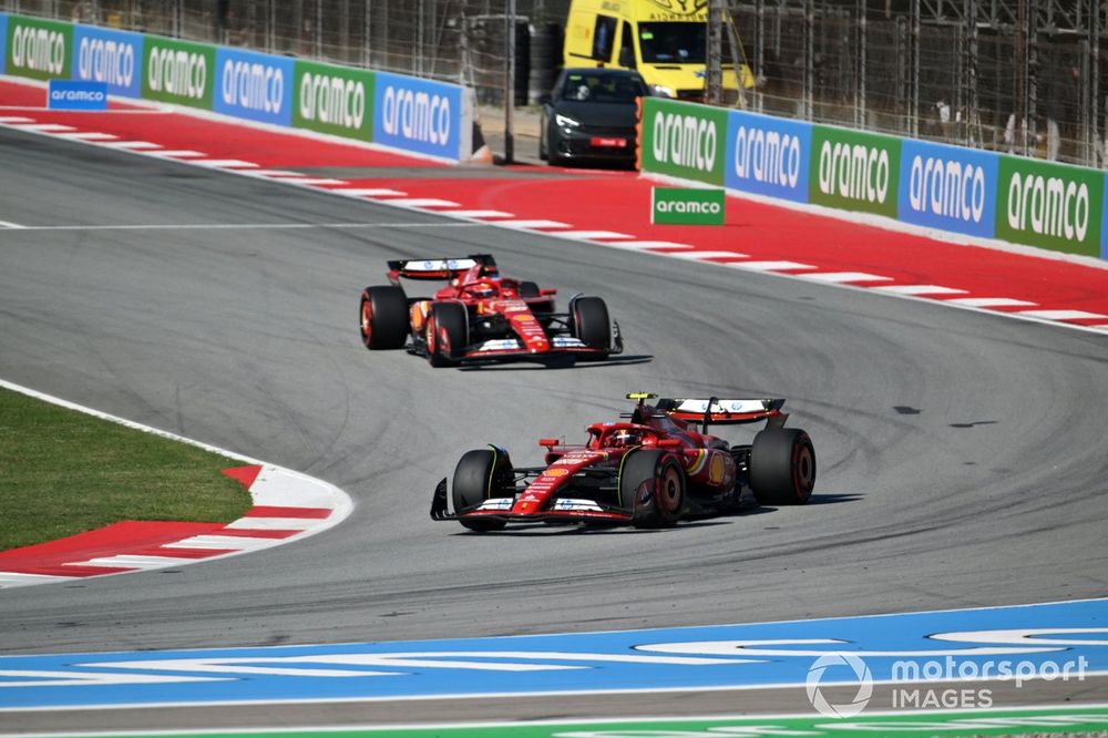 Carlos Sainz, Ferrari SF-24, Charles Leclerc, Ferrari SF-24