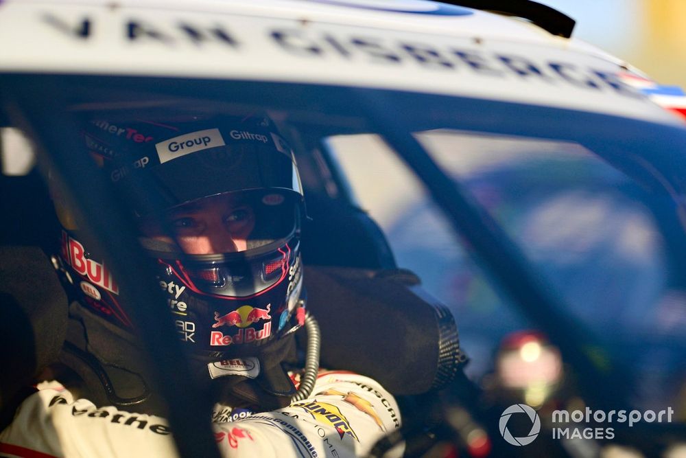 Shane Van Gisbergen, Kaulig Racing, WeatherTech Chevrolet Camaro