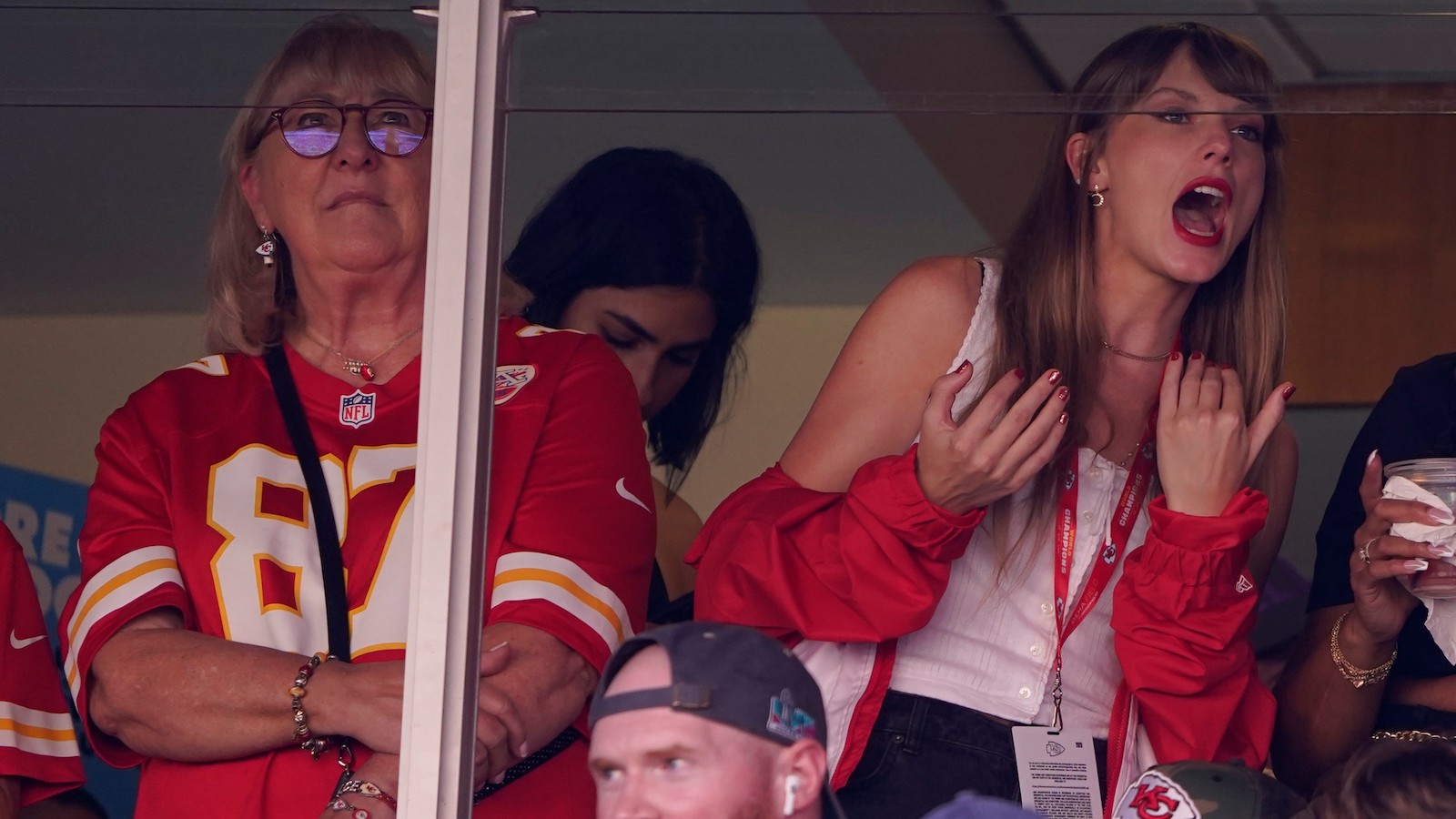 Are Travis Kelce and Taylor Swift expecting a tune-maker this summer? Unravel the truth behind this hot celebrity rumor. A baby bump or just more bumph - find out here!